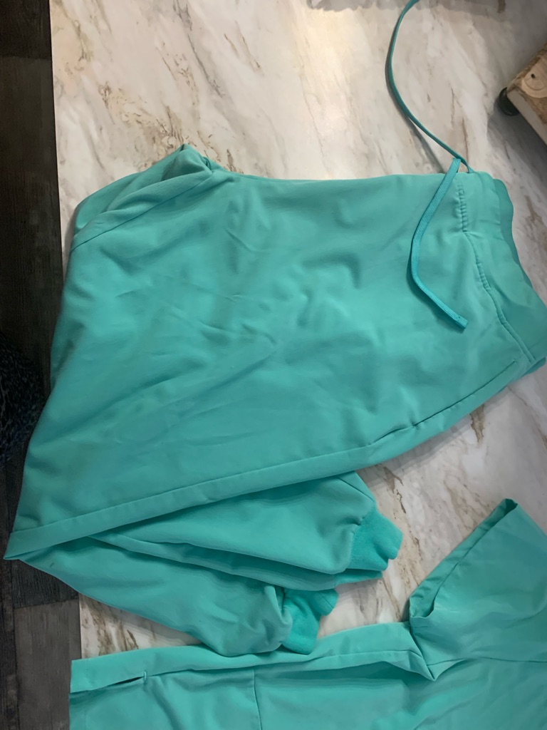 Mandala Teal V-Neck Women's Scrub Top & Jogger Pants 2xl — image 5 of 6